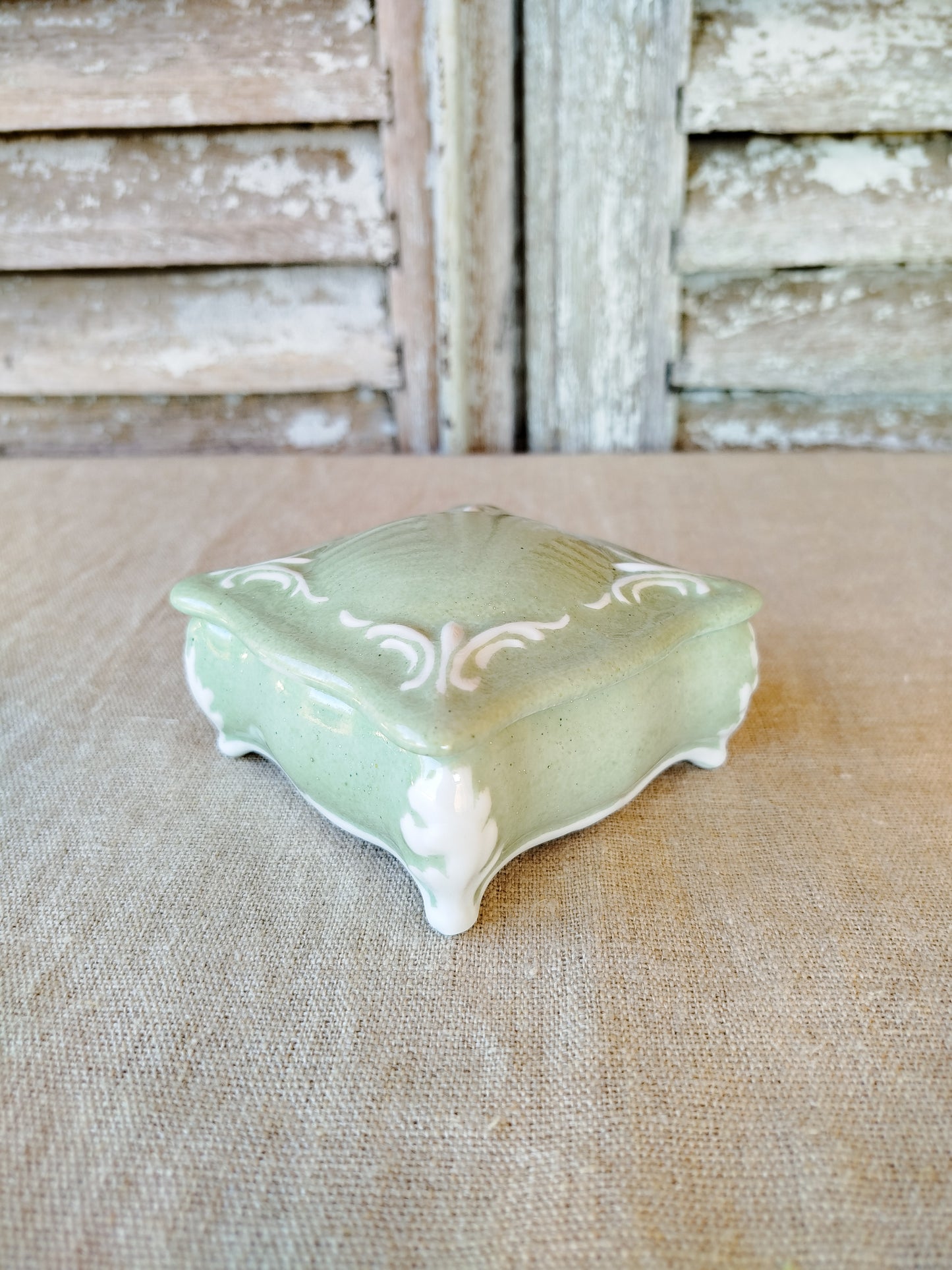 Boîte en porcelaine