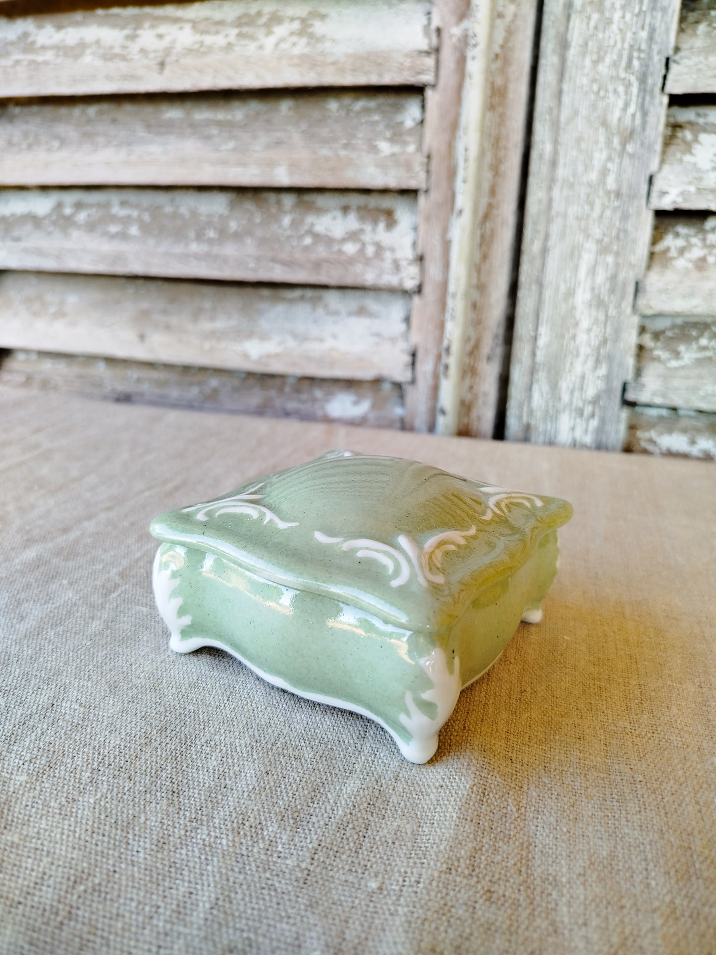 Boîte en porcelaine