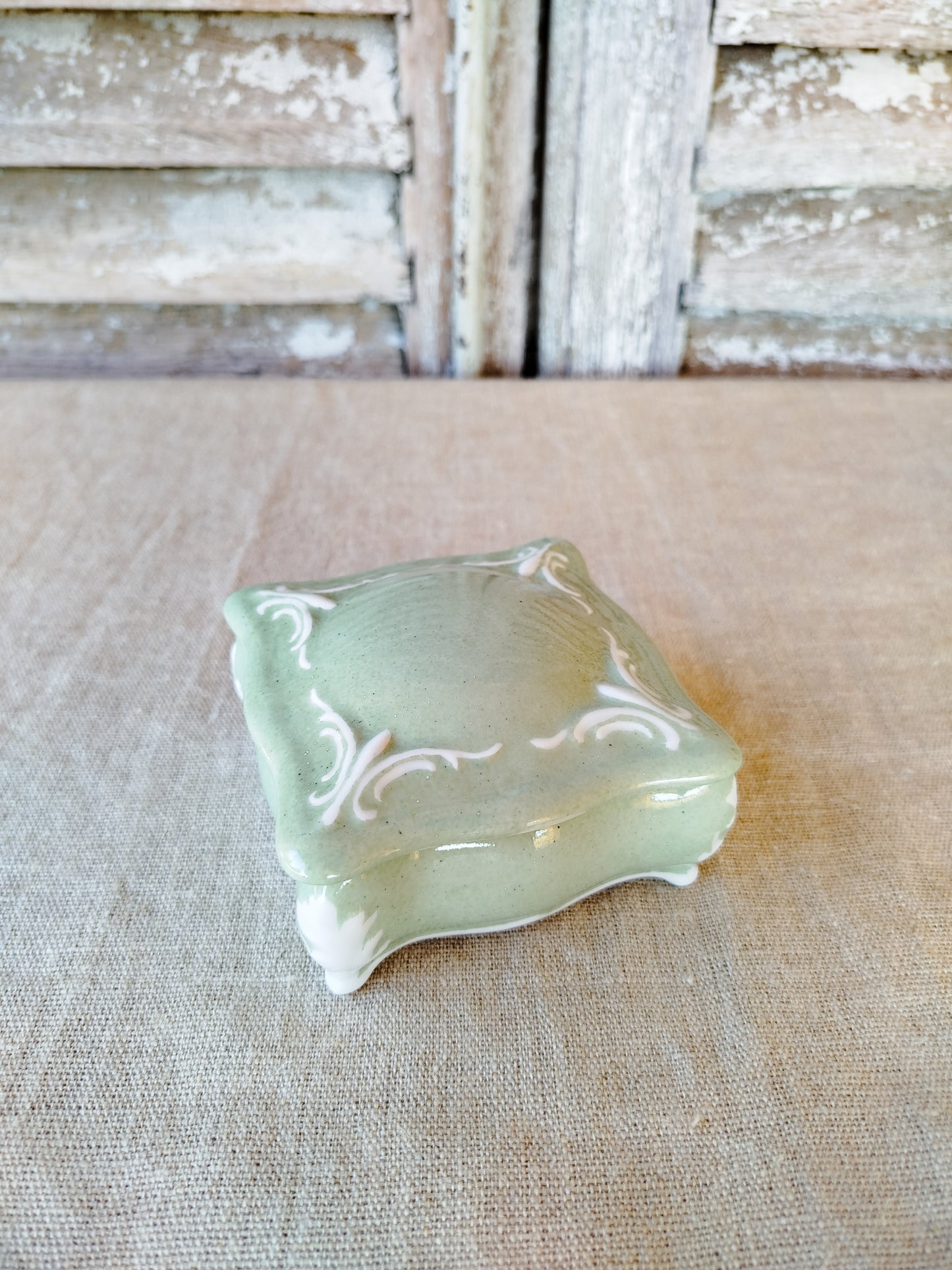Boîte en porcelaine