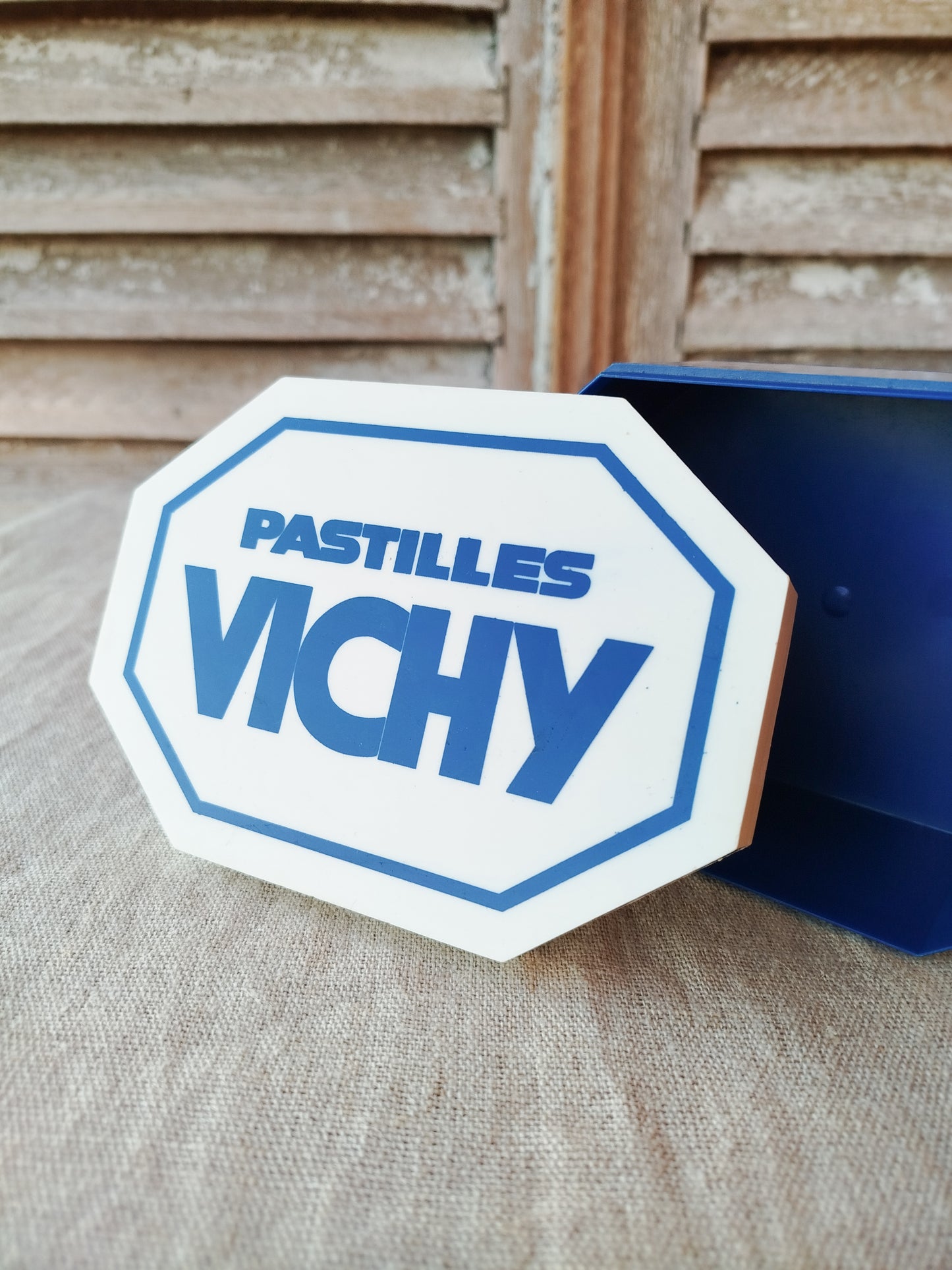 Boîte publicitaire " Pastilles Vichy "