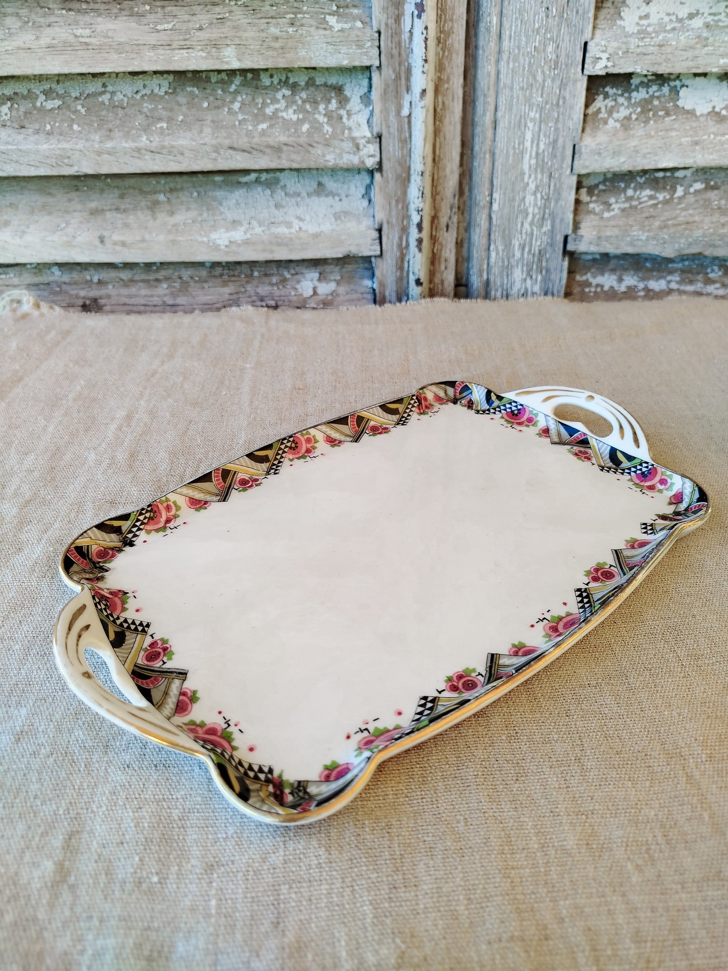 Ensemble de 6 coquetiers et plateau en porcelaine