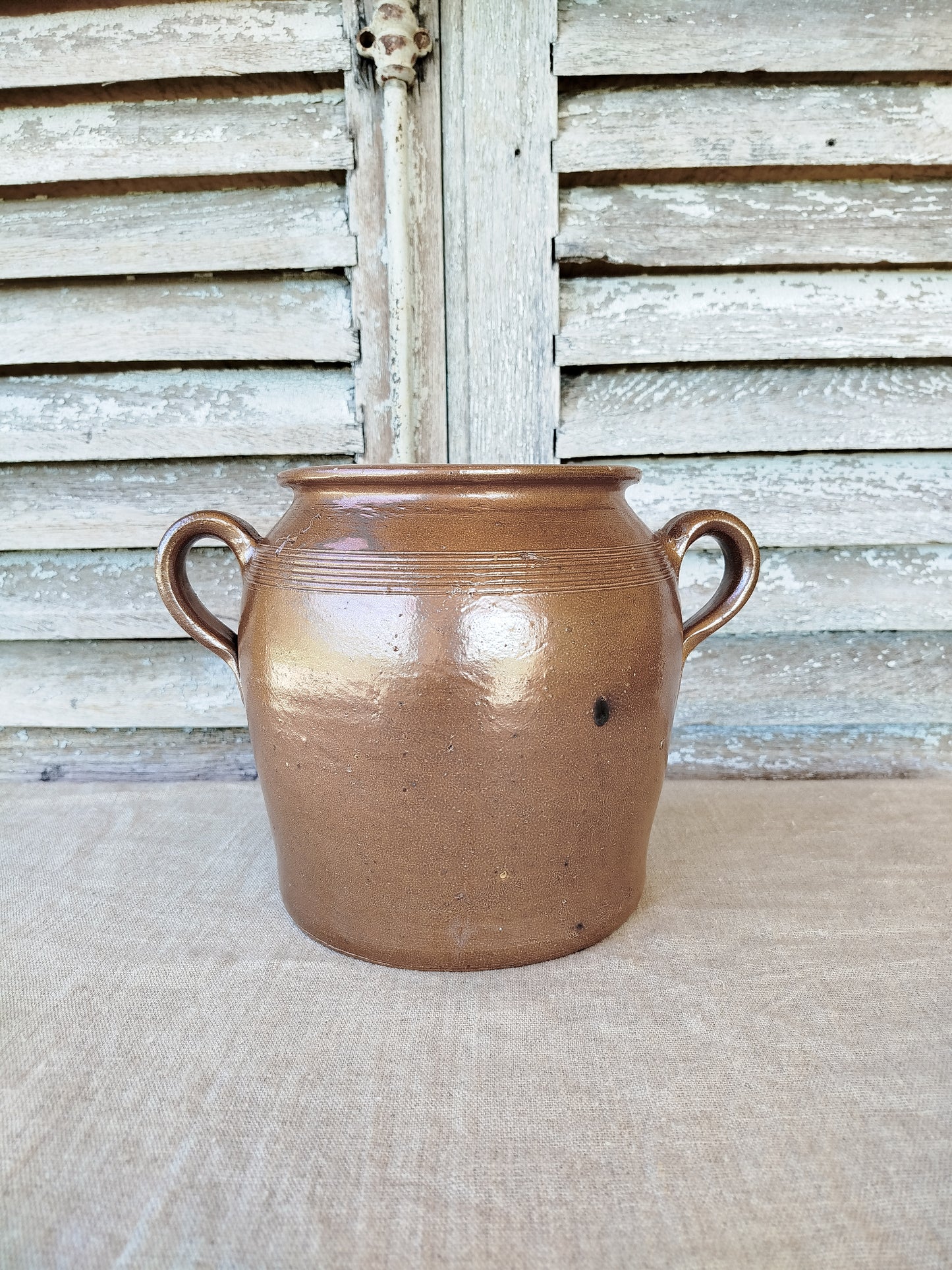 Pot en grès marron