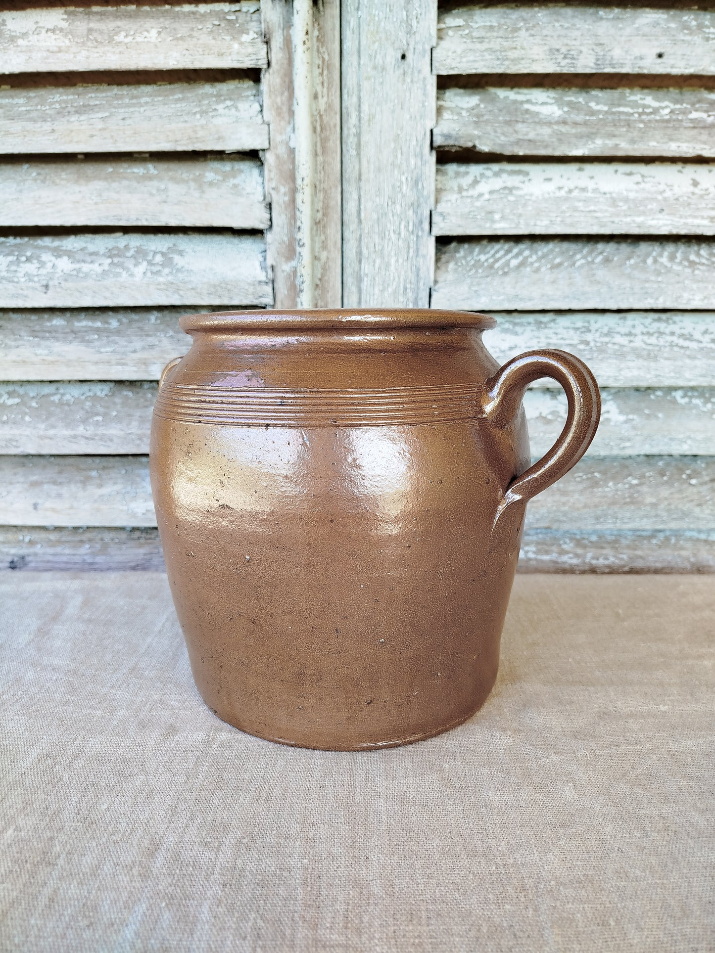 Pot en grès marron