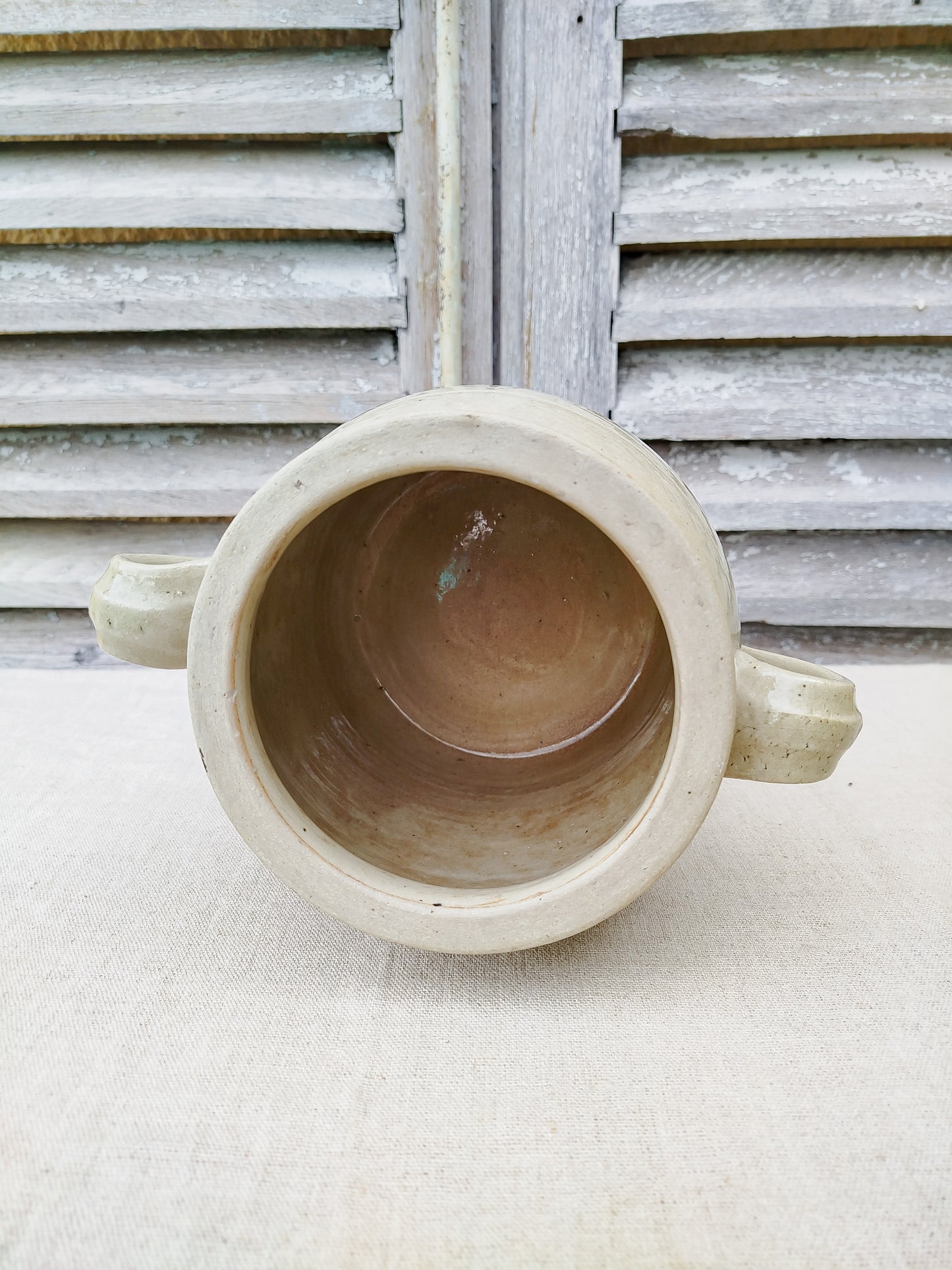 Pot en grès à oreilles
