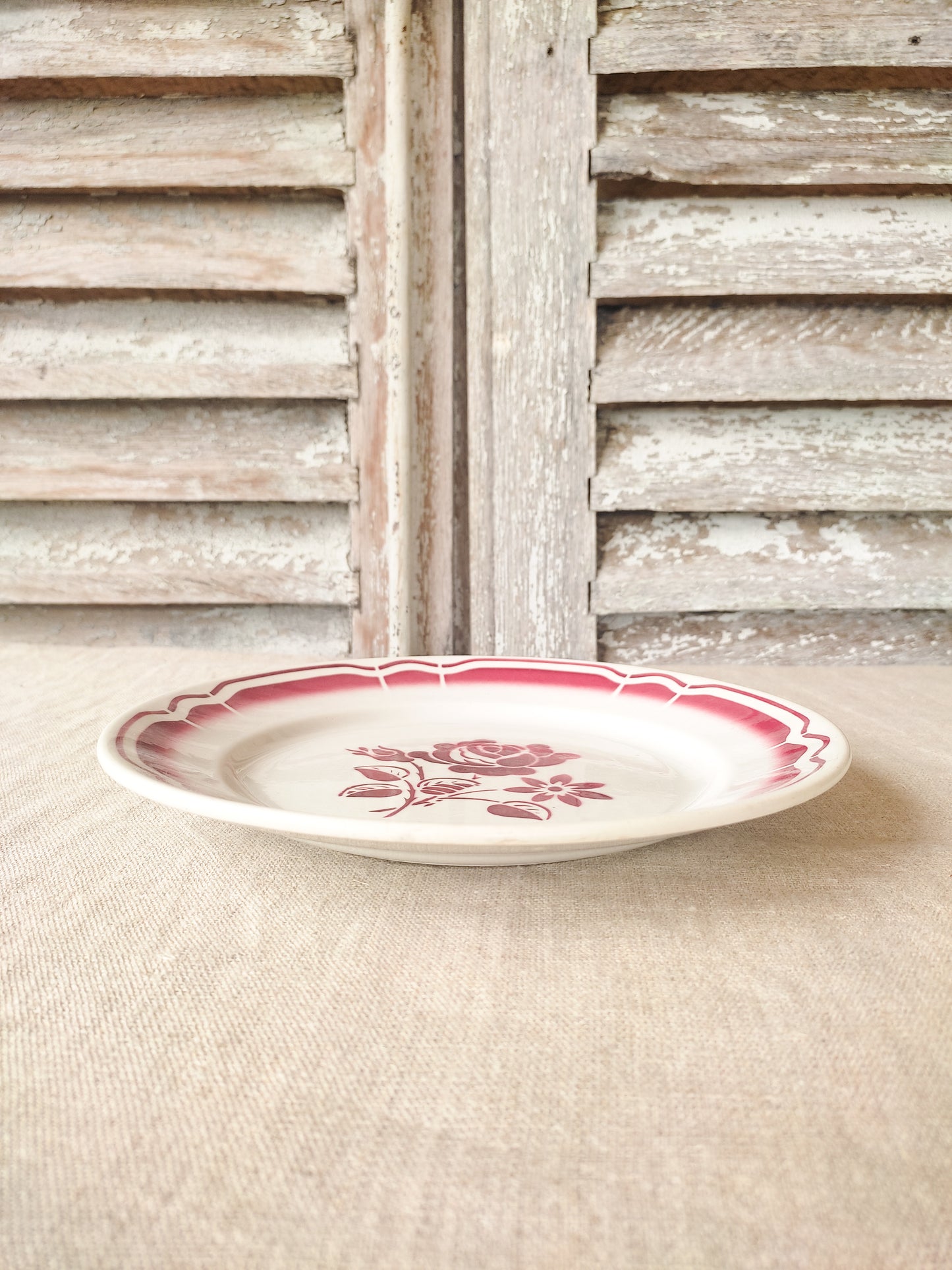 Assiette à fleurs vintage