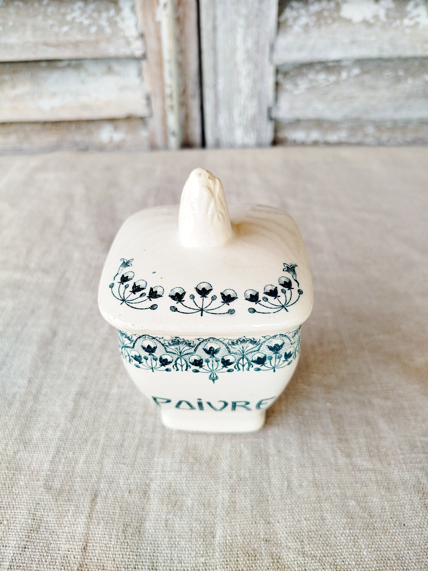 Pot " Poivre " en terre de fer
