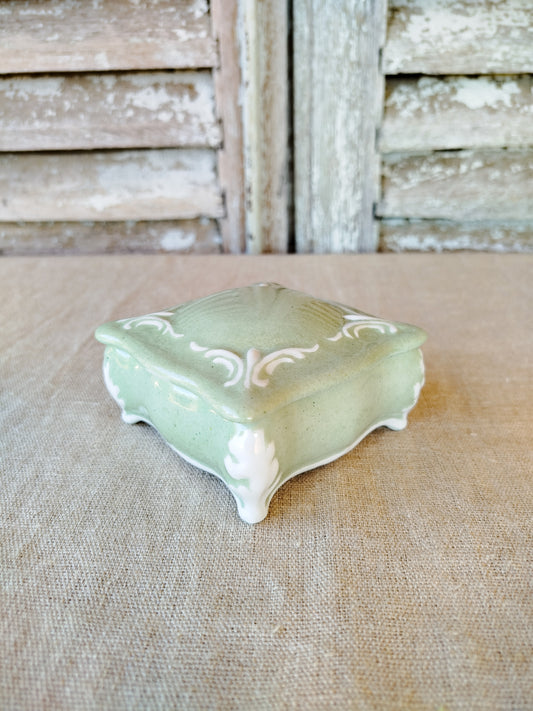 Boîte en porcelaine