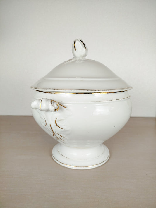 Soupière antique en porcelaine