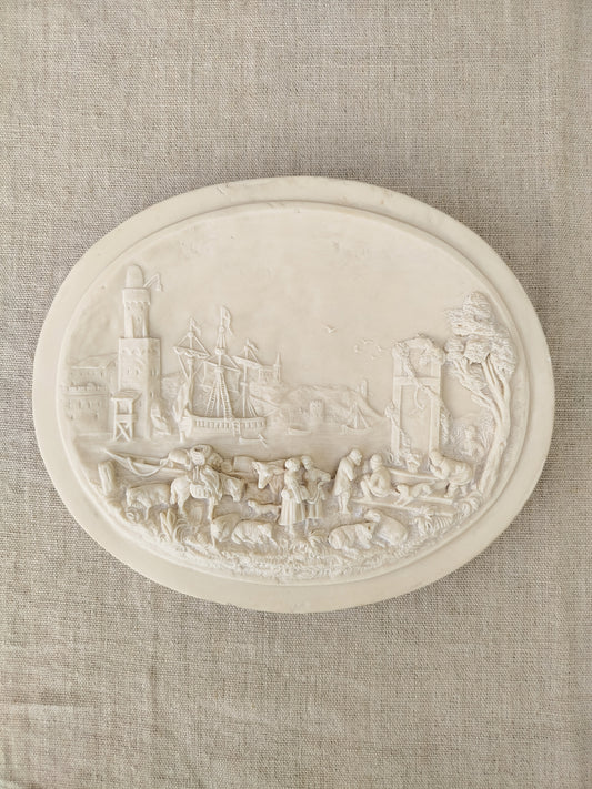 Médaillon "Port de Venise" en calcaire pétrifié