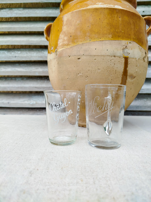 Deux verres de curistes