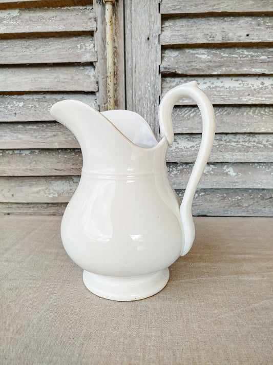 Pichet en faïence de Gien