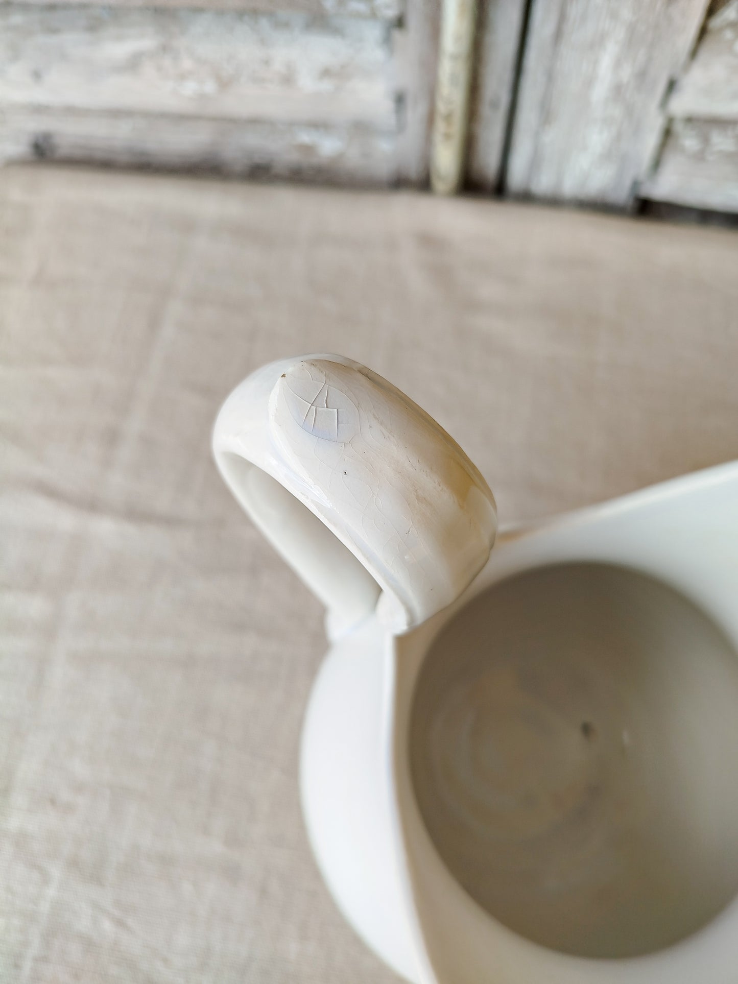 Pichet en faïence de Gien