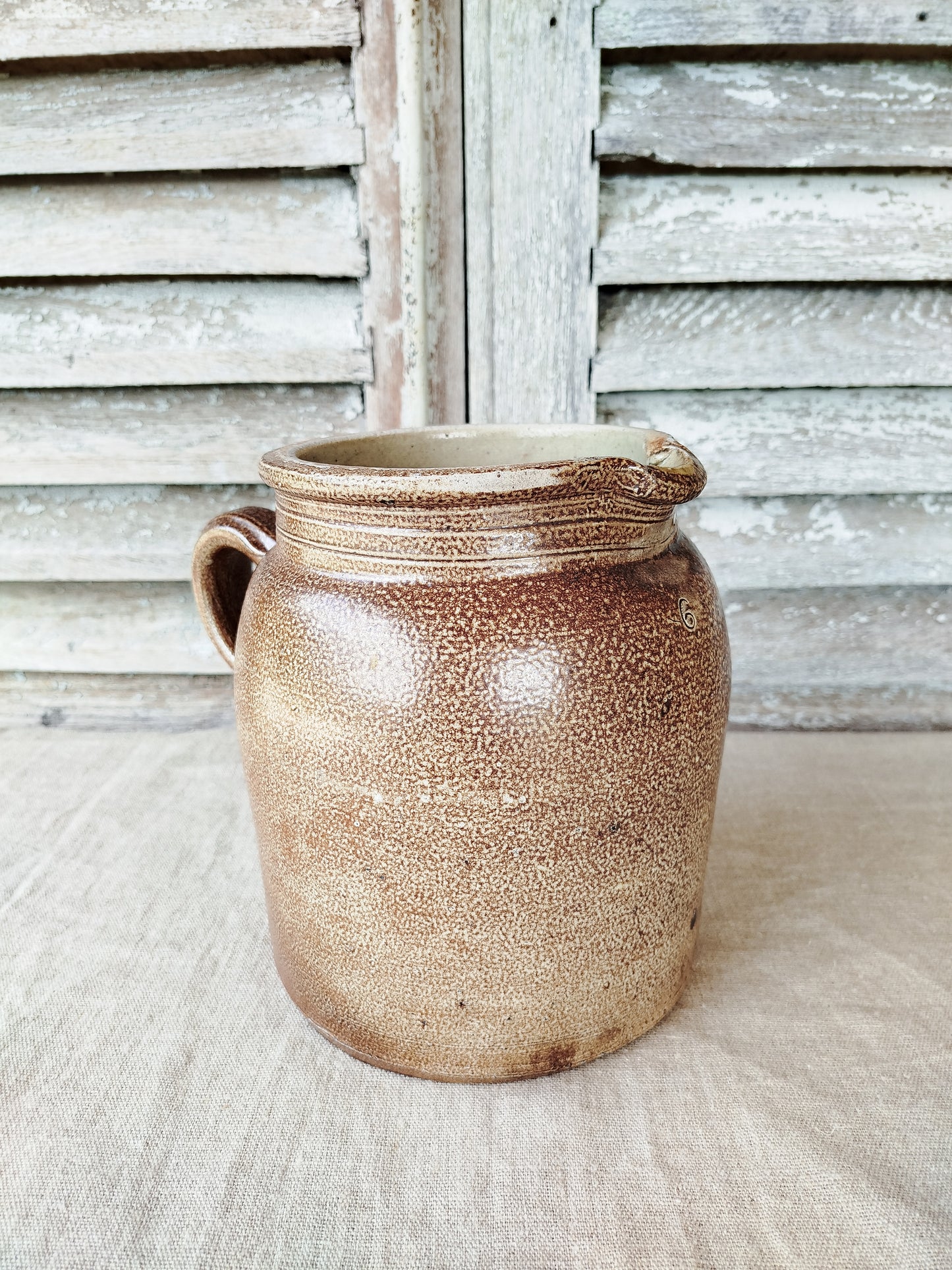 Cruche à lait en grès